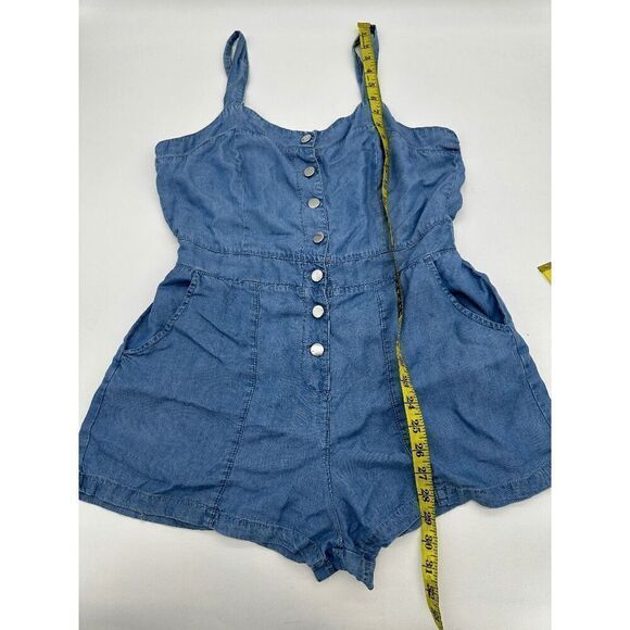 Romper with Shorts One Piece with Buttons & Pockets Blue Jeans One Piece Sz L - Picture 6 of 7